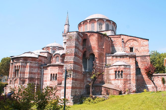 Eyup, Pierre Loti Hill, and Kariye Museum: Guided Day Tour from Istanbul - Starting with spices and stories at Misir Carsisi