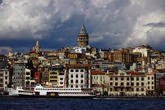 Fat Taxi - Private Istanbul Airport (IST) Transfer to Taksim - Arriving Around Taksim Square and Beyoğlu