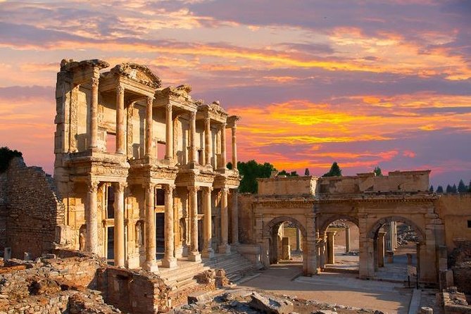 Flying Carpet 15-Day Tour from Istanbul - Ephesus, carpets, and Şirince add local color