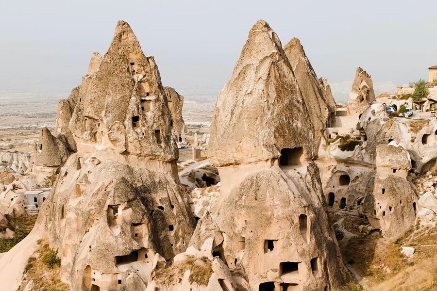 From Istanbul: 2-Day Cappadocia Highlights Tour by Plane - Guides, languages, and group pace