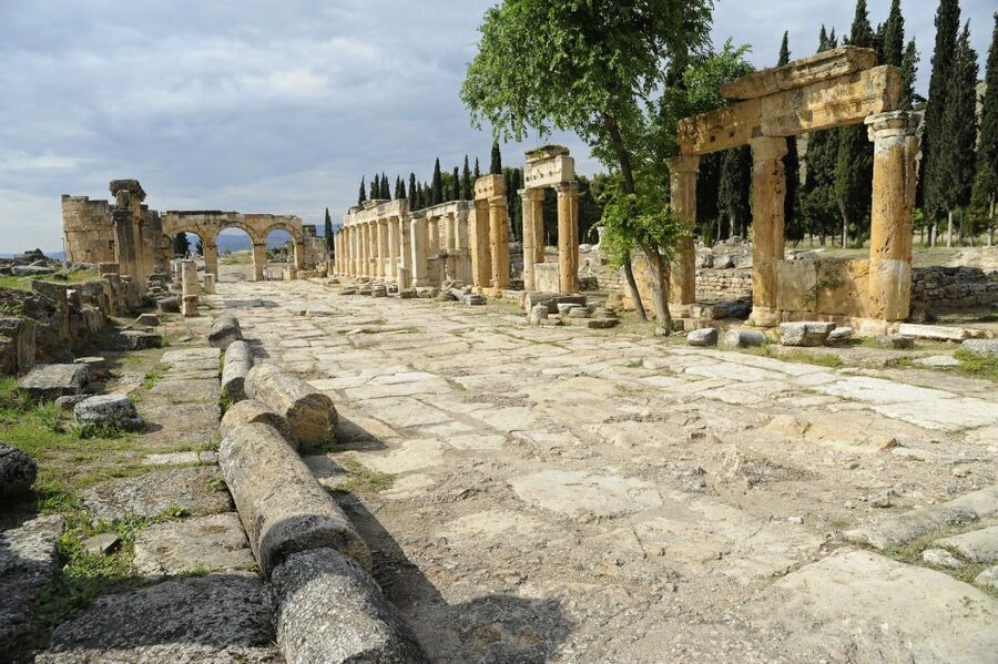 From Istanbul: 2-Day Ephesus & Pamukkale Tour by Bus - What the $528 price really includes