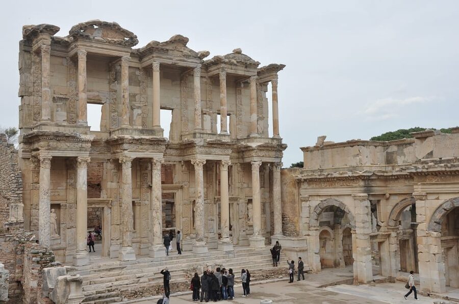 From Istanbul: Ephesus Tour with Roundtrip Flight - Walking the marble streets of Ephesus