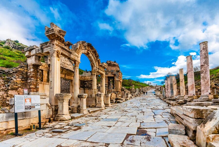 From Istanbul: Ephesus Tour with Roundtrip Flight - Terrace Houses cost extra, but add a finer view of city life