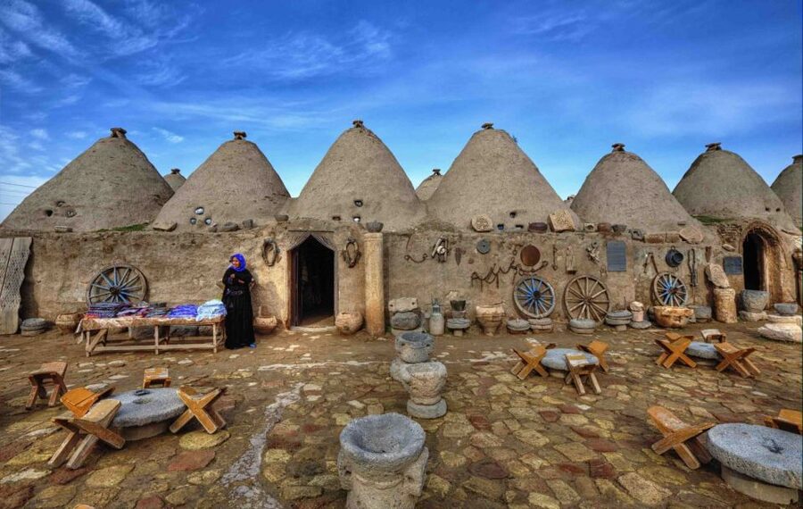 From Istanbul: Göbeklitepe and Harran Full-Day Tour - Harran’s walls, castle, and beehive houses