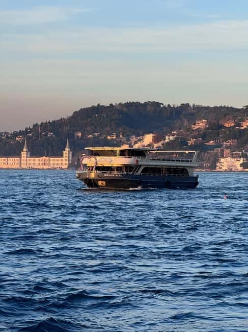 From Istanbul: Guided Europe and Asia Tour by Bus and Boat - How the transport plan shapes the day