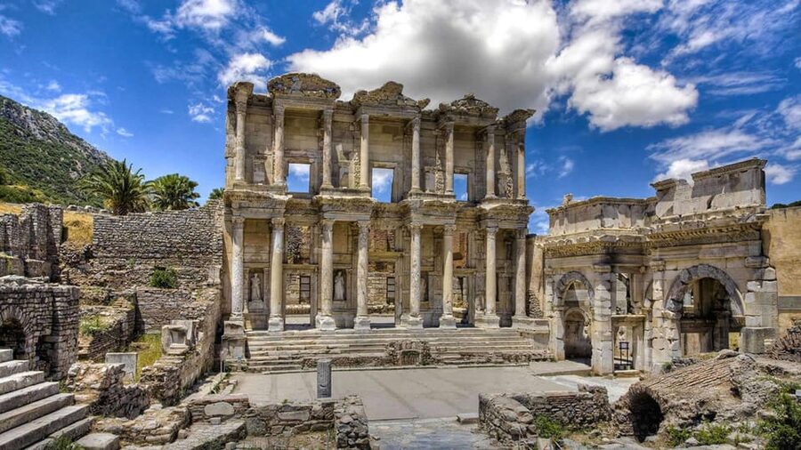 From Istanbul: Pamukkale and Ephesus Tour 2-Day By Flights - Day one: Izmir, Ephesus, and the House of Virgin Mary