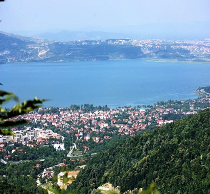 From Istanbul: Sapanca & Maşukiye Full-Day Tour with Lunch - Maşukiye’s waterfall and nature park