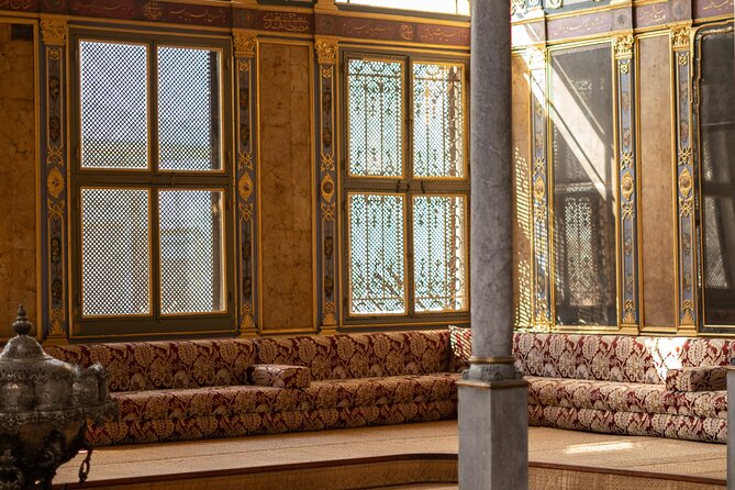 Full-Day Istanbul Old City Walking Tour - Topkapi Palace and the Ottoman court