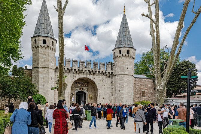 Full Day Istanbul Tour (All Included) - Spending two and a half hours inside Topkapi Palace