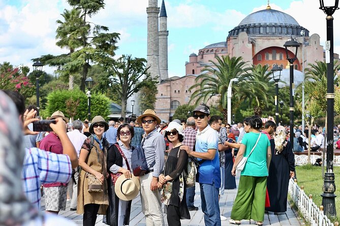 Full Day Private Guide in Istanbul - A Bosphorus hour between Europe and Asia