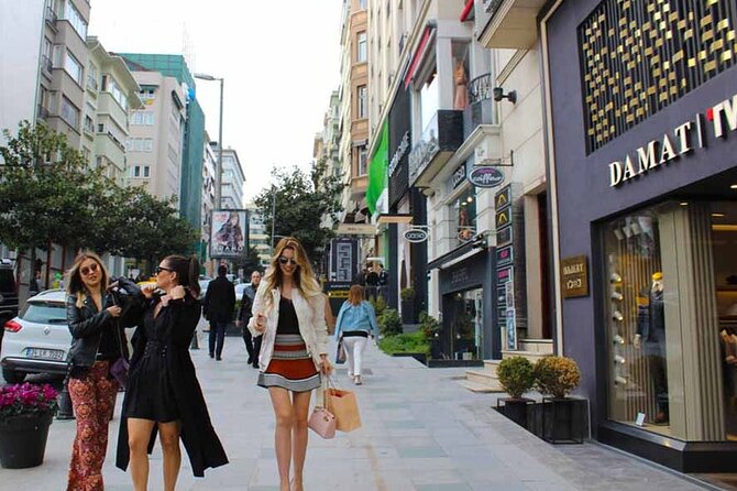 Full-Day Private Shopping Tour in Istanbul - Lunch, language, and the pace of the day