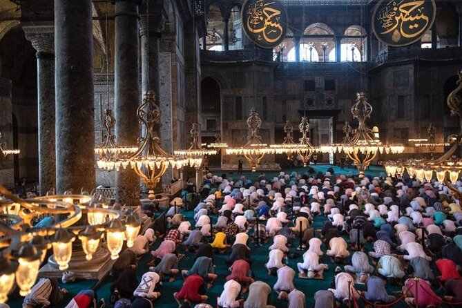Full-Day Small-Group Guided Tour to Famous Mosques in Istanbul - The Hippodrome: Istanbul before the mosques