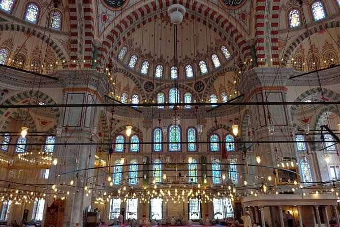 Full-Day Small-Group Guided Tour to Famous Mosques in Istanbul - Fatih Mosque and the scale of an imperial complex