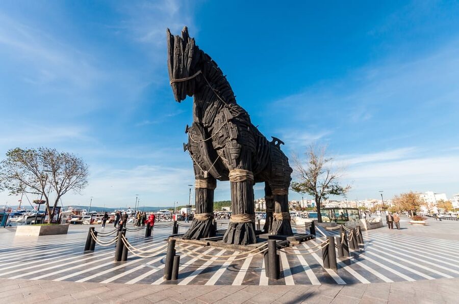 Full-Day Troy Tour From Istanbul - Entering Troy beside the wooden horse