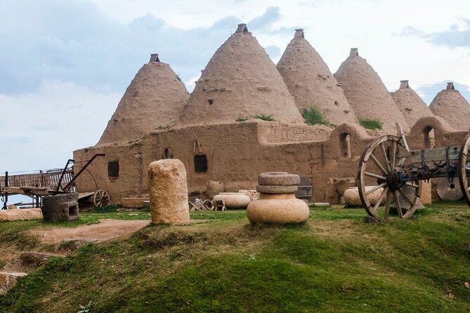 Gobeklitepe and Harran Day Trip from Istanbul - Şanlıurfa as the useful middle ground