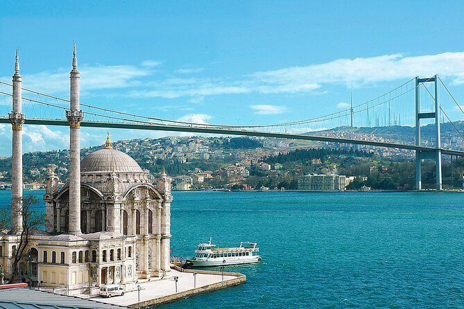 Golden Horn and Bosphorus Boat Tour in Istanbul - Meeting point and timing advice
