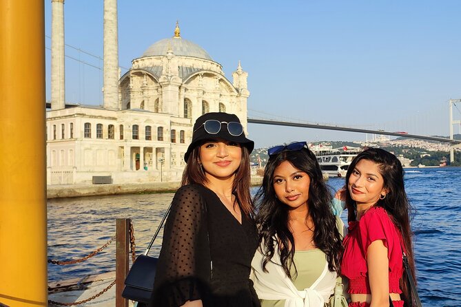 Guided Bosphorus Afternoon Cruise on Luxury Yacht - Wooden homes in Arnavutköy and the approach to Bebek