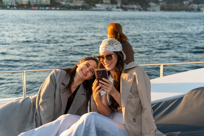 Guided Bosphorus Afternoon Cruise on Yacht - Boarding at 1:00 p.m. in Beyoğlu