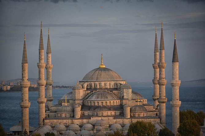 Guided Hagia Sofia, Blue mosque, Basilica Cistern skip lines tour - Tea at Çorlulu Ali Pasha Medresesi