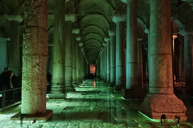 Hagia Sophia, Blue Mosque & Basilica Cistern tour - The guides can make or break the morning