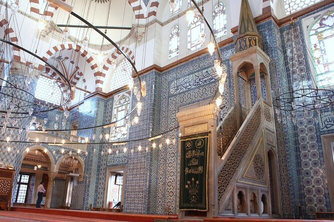 Half-Day Istanbul Private Food Tour & Culinary Experience - Why this food tour works as a first taste of Istanbul