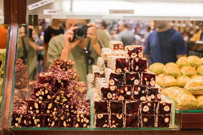 Half-Day Istanbul Private Food Tour & Culinary Experience - Two hours in Kadikoy Market