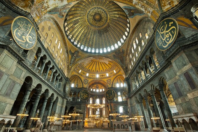 Half-Day Morning Walking Tour of Byzantine Relics in Istanbul - What the guide and group size mean