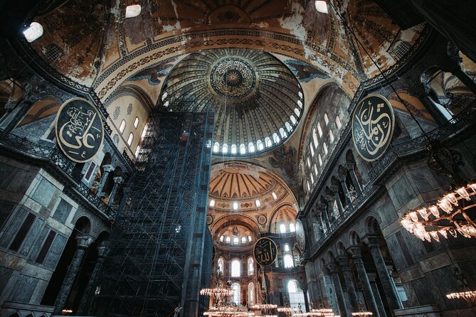 Half Day Walking Tour of Old Istanbul - Rüstempaşa Mosque and its close-up tilework