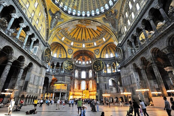Highlights of Istanbul with Private Tour Guide Zerrin - Hagia Sophia: a building with several lives