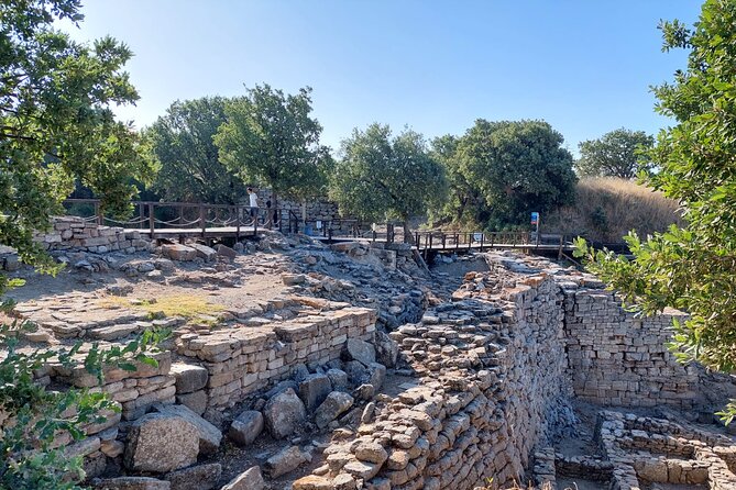 Homer's Legend: Troy Day Trip from Istanbul with Private Guide - The Troy city model and what it adds
