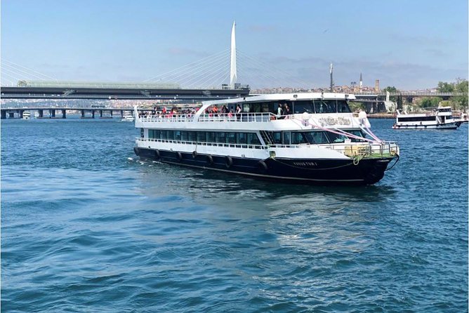 Istanbul Afternoon Bosphorus Cruise with Asian Side Stop - Dolmabahçe Palace and the Ottoman waterfront