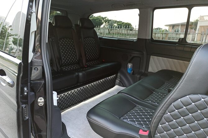 Istanbul Airport Arrival Transfer Service to City Center - Communication and the Mert example