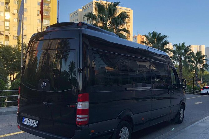 Istanbul Airport Departure Transfer - The driver experience and communication