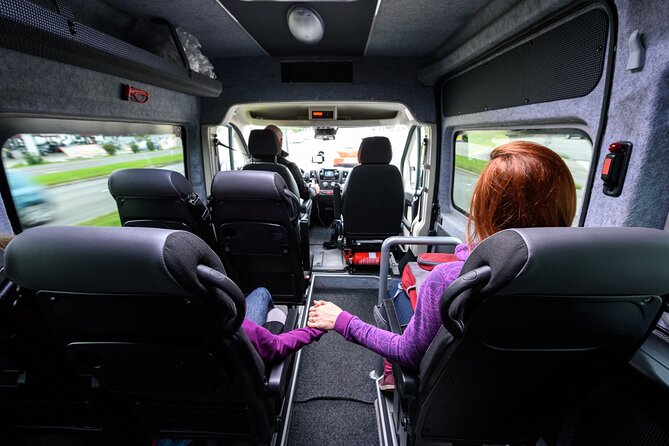 Istanbul Airport Private Transfer to/from Old City - Meeting your driver at Gate 14
