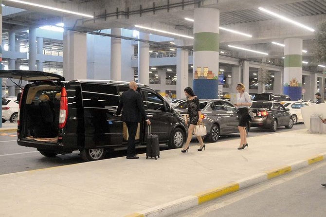 Istanbul Airport Transfer - One Way - Booking details and cancellation terms