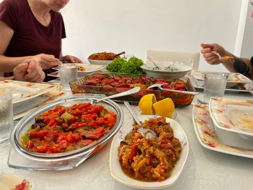 Istanbul Authentic Turkish Family Dinner with Eastern Family - Two Hours With the Family