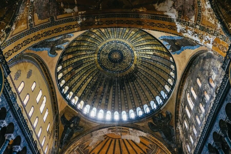 Istanbul: Best of the City 1, 2 or 3-Day Private Guided Tour - Day two: ferries, palaces, and modern Istanbul