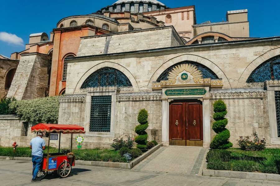 Istanbul: Best of the City 1, 2 or 3-Day Private Guided Tour - Day three: Fener, Balat, and views over the Golden Horn