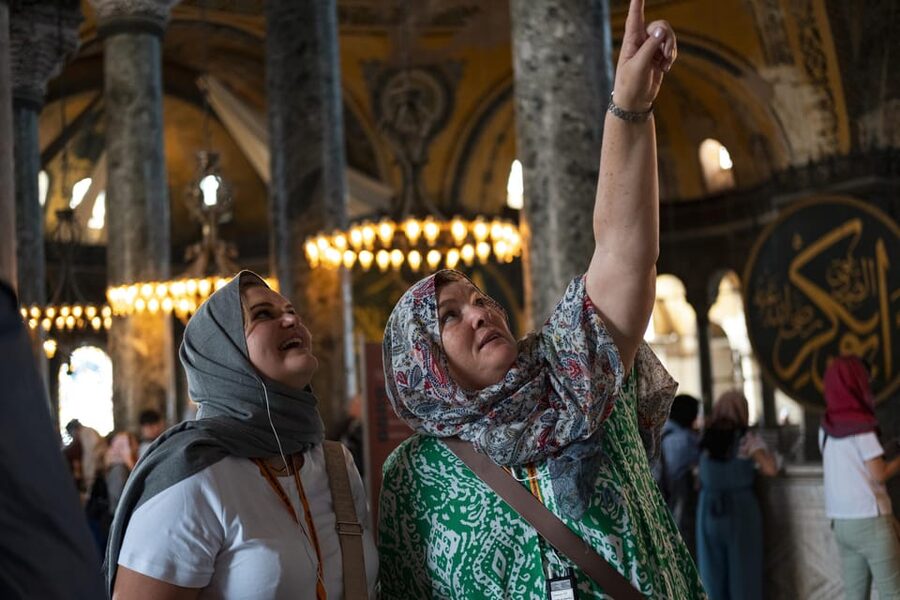 Istanbul: Blue Mosque & Hagia Sophia Guided Tour w/ Tickets - Inside the Blue Mosque