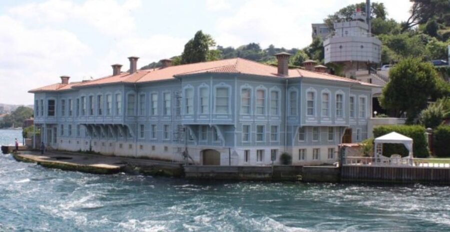Istanbul: Bosphorus And Golden Horn Morning or Sunset Cruise - Beylerbeyi Palace and Maiden’s Tower