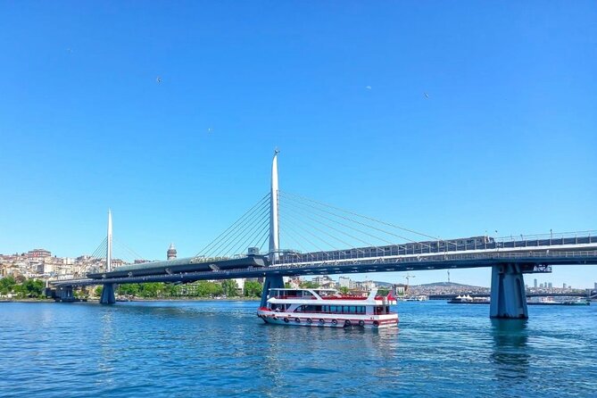 Istanbul Bosphorus Boat Cruise Tour ( MORNİNG or SUNSET ) - Beylerbeyi Palace and the best sunset pause