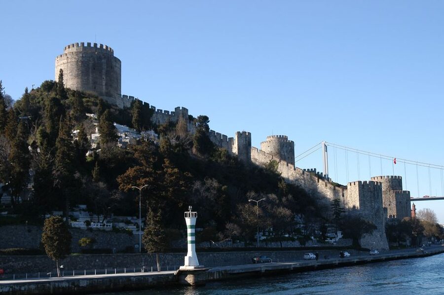 Istanbul: Bosphorus Boat Tour and Two Continents with Lunch - Camlıca Hill for Istanbul from above