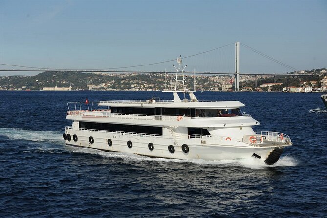 Istanbul: Bosphorus Cruise, Bus Tour, Cable Car Ride with Live Guide & Ticket - Why this route works for a first look at Istanbul
