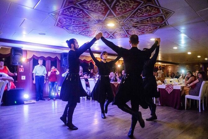 Istanbul Bosphorus Cruise Dinner, Drinks & Show with Pickup - The Turkish night show after dinner