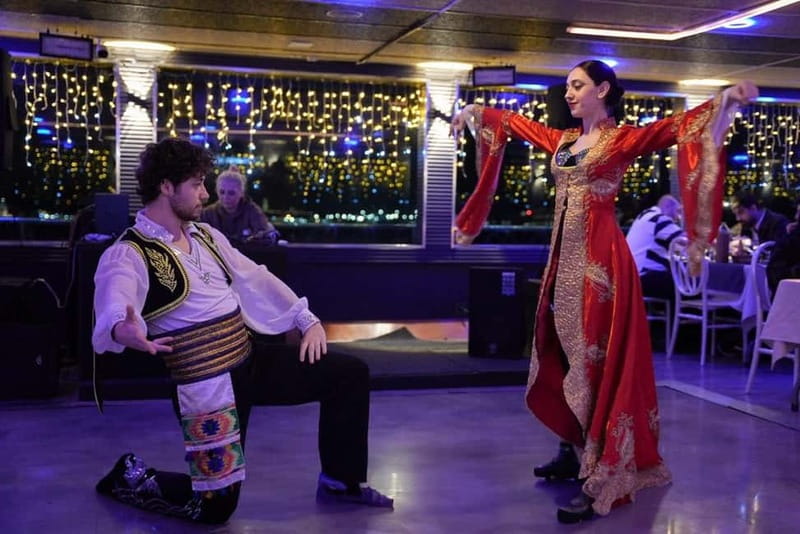 Istanbul: Bosphorus Cruise Dinner, Show & Alcoholic Drinks - Dinner details, and the food question