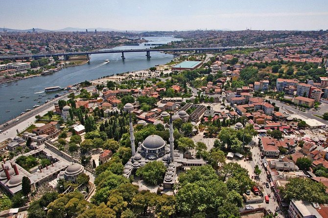 Istanbul: Bosphorus Cruise Tour - What this four-hour route actually gives you