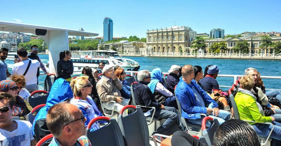Istanbul: Bosphorus Cruise w/Audio Guide and Sunset Option - Golden Horn views and the old city shoreline