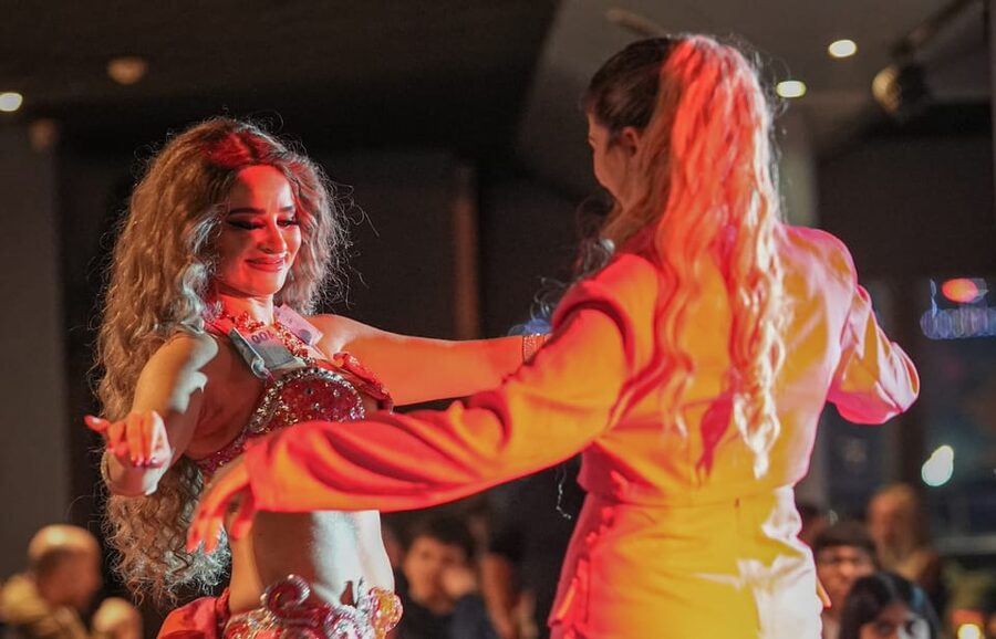Istanbul: Bosphorus Cruise with Dinner Show - The DJ turns dinner into a late-night party