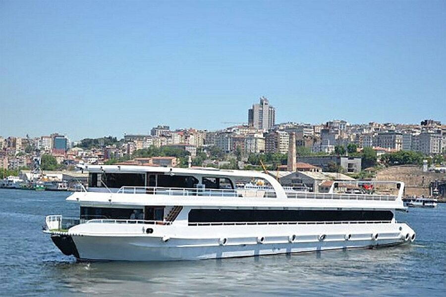 Istanbul Bosphorus Dinner Cruise &Entertainment hotel pickup - The Bosphorus Route at Night
