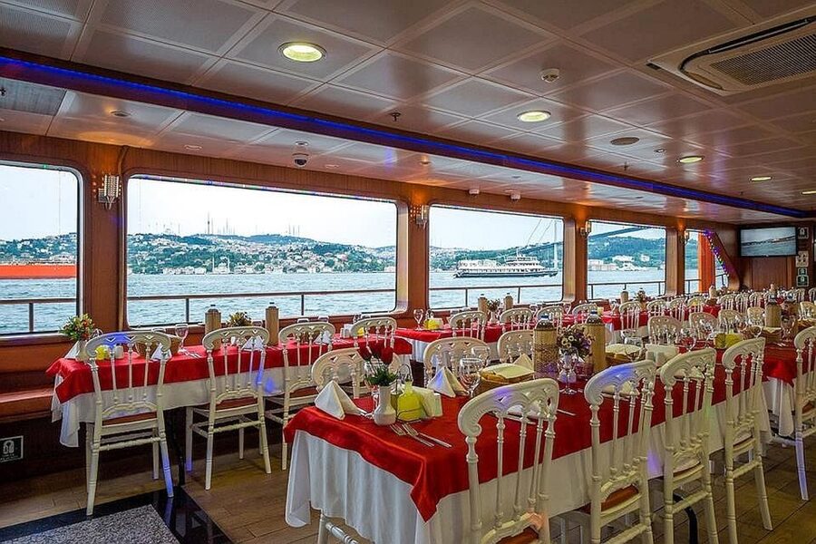 Istanbul Bosphorus Dinner Cruise &Entertainment hotel pickup - Romany and Anatolian Music on Deck